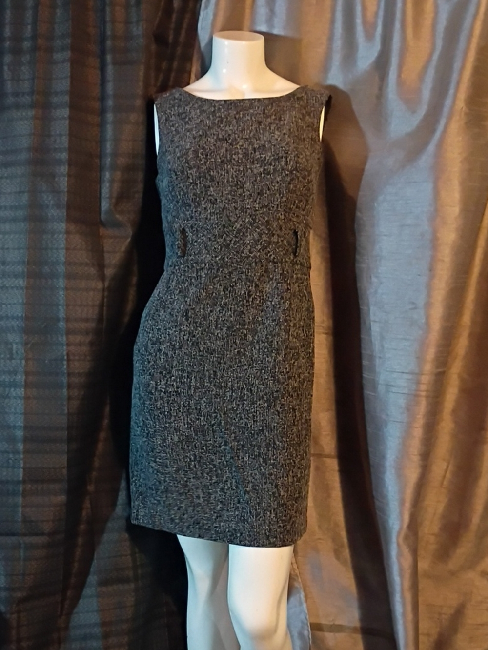 Banana Republic Grey Textured Sleeveless Sheath Dress